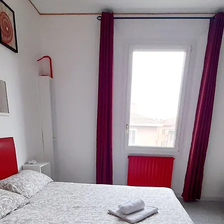 Bologna Homestay B&B Bed & Breakfast *